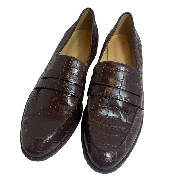 Nine West Size 9 Women's Faux Alligator Skin Loafers Brown New 9M - Picture 1 of 5